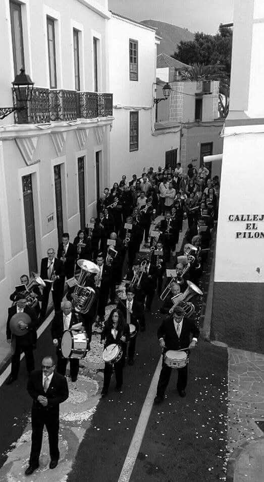 Foto histórica de la Agrupación Musical Isorana